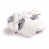 Bellazaara white Hearts PU Leather Bowknot Crib Shoes 